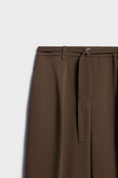 DARK BROWN