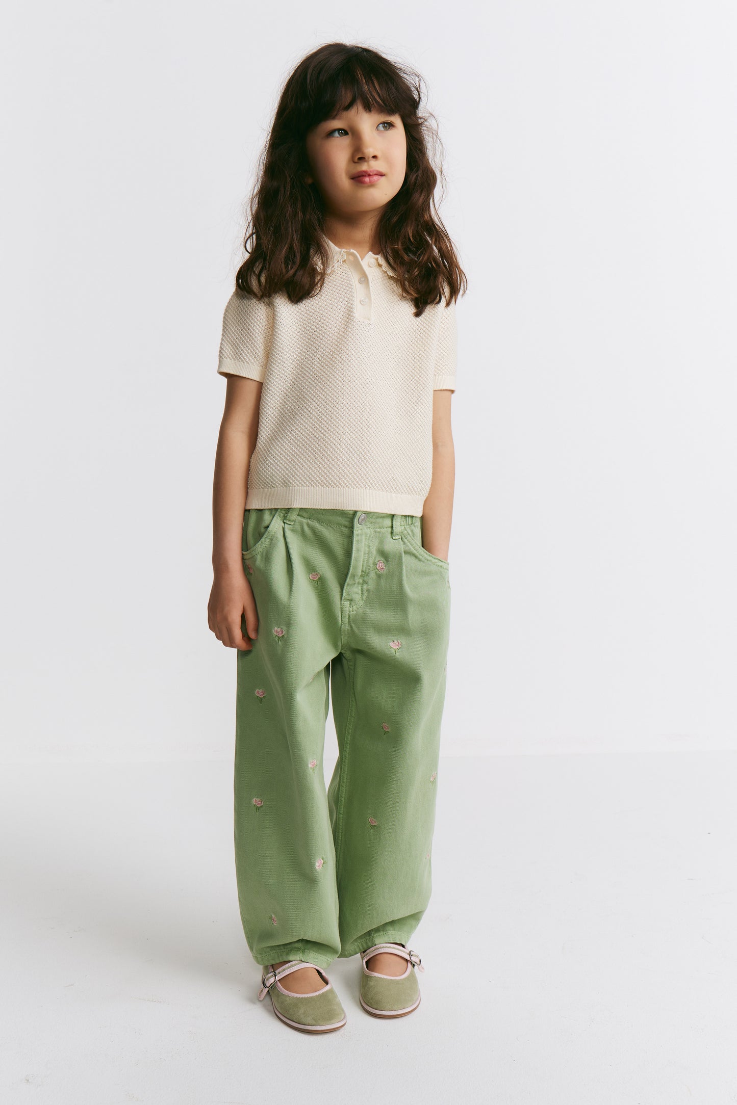 LIGHT GREEN