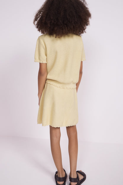 LIGHT YELLOW