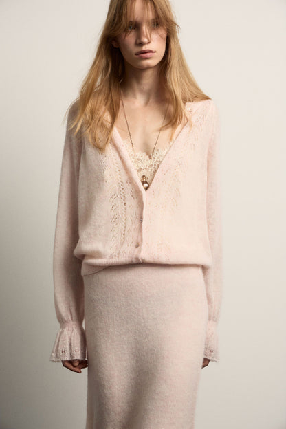 LIGHT PINK