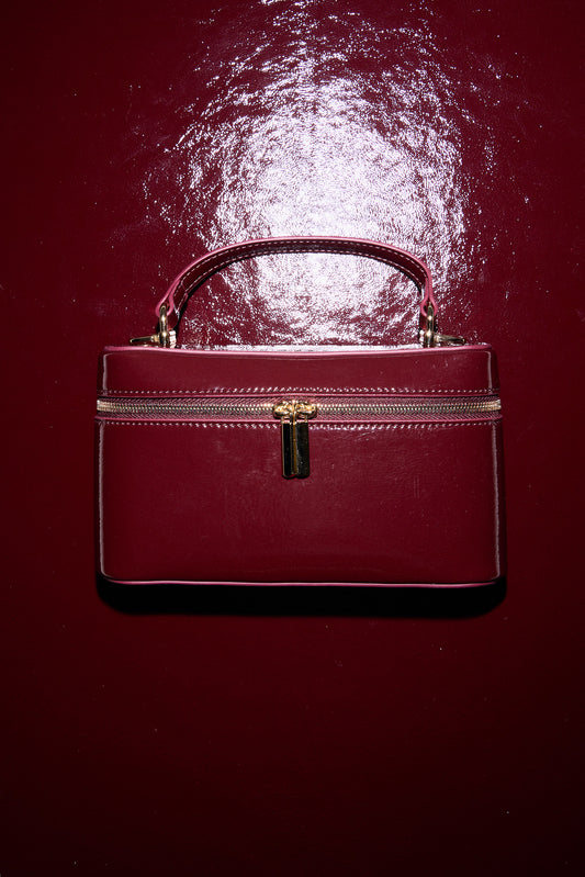 PATENT-EFFECT BOX BAG